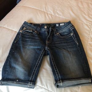 Miss me Bermuda shorts